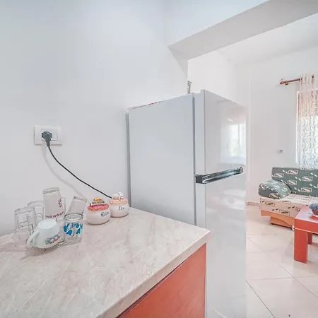 Mirror Beach-apartments Mecaj *